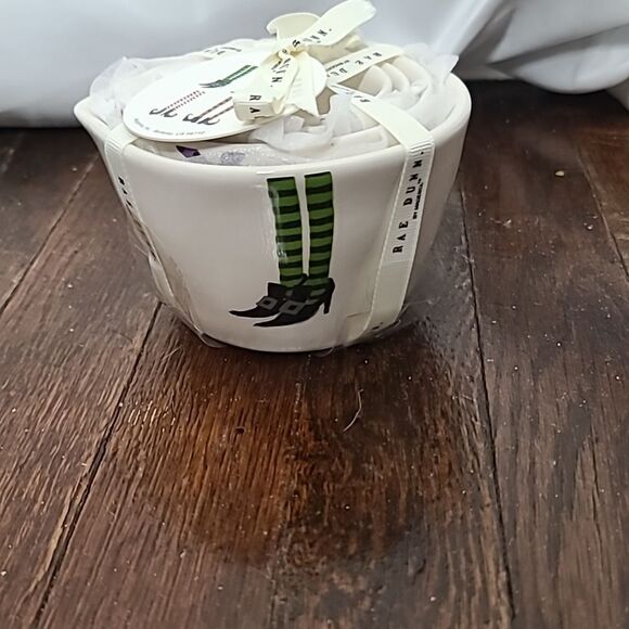 Nwt Magenta Rae Dunn Halloween Witch Feet Ceramic Measuring Cups - Picture 1 of 9